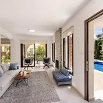 Luxury Seaside Ionion H15 *
