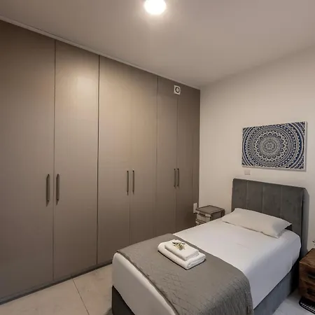 Vilă Luxury Seaside Ionion H15 *
