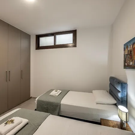 Villa Luxury Seaside Ionion H15 Ayía Nápa