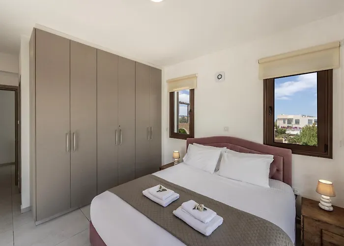 Luxury Seaside Ionion H15