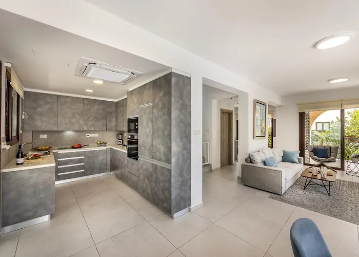 Luxury Seaside Ionion H15 * Ayia Napa