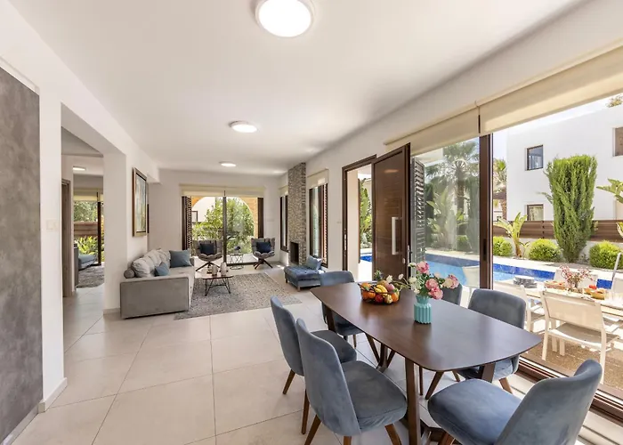 Luxury Seaside Ionion H15