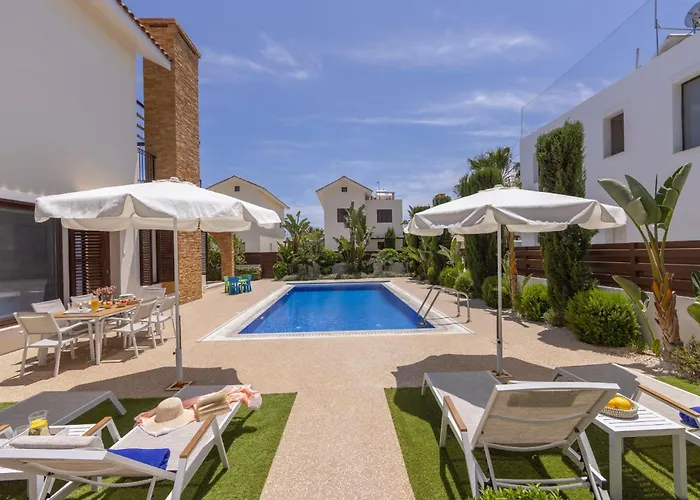 Luxury Seaside Ionion H15